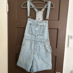 Levi's Women's Utility Shortalls
